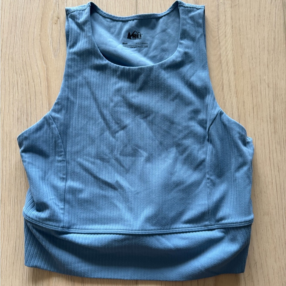 REI Blue Ribbed Active Crop Tank Size Small